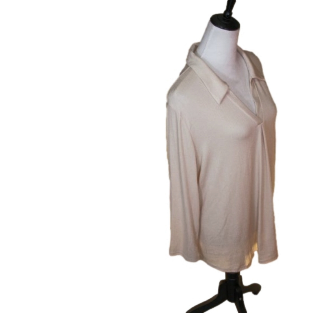 UNBRANDED Cream Collared V-Neck Long Sleeve Top Size 2XL